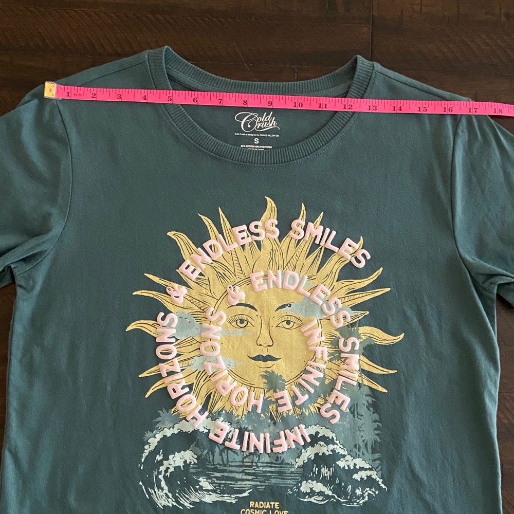 Cold Crush Teal Tee with Gold Sun and Pink Script, size Small - Picture 6 of 9